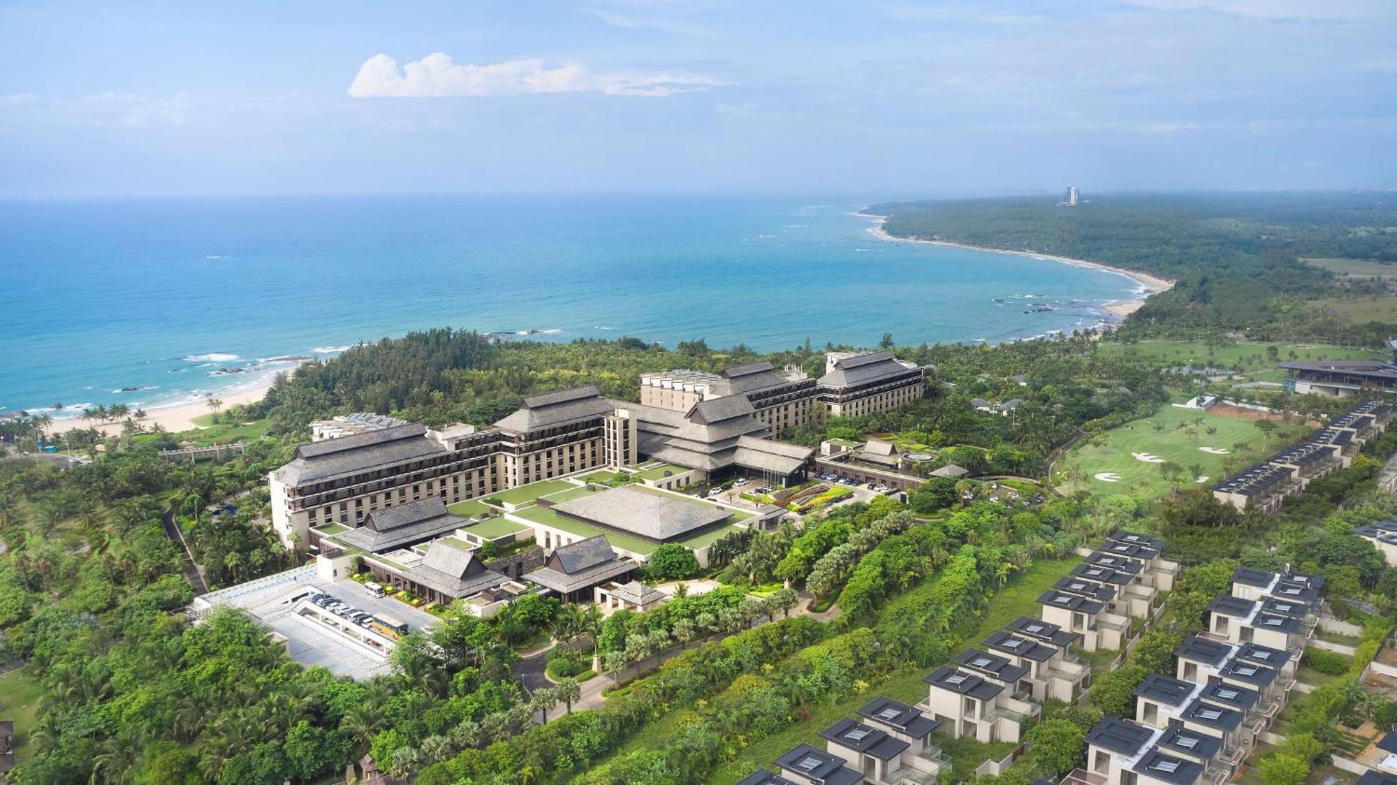 Hilton Wenchang Luaran gambar